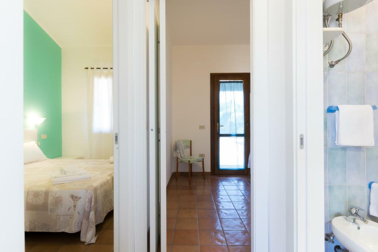 Residenza Solemar Villa Bosa Marina Eksteriør bilde